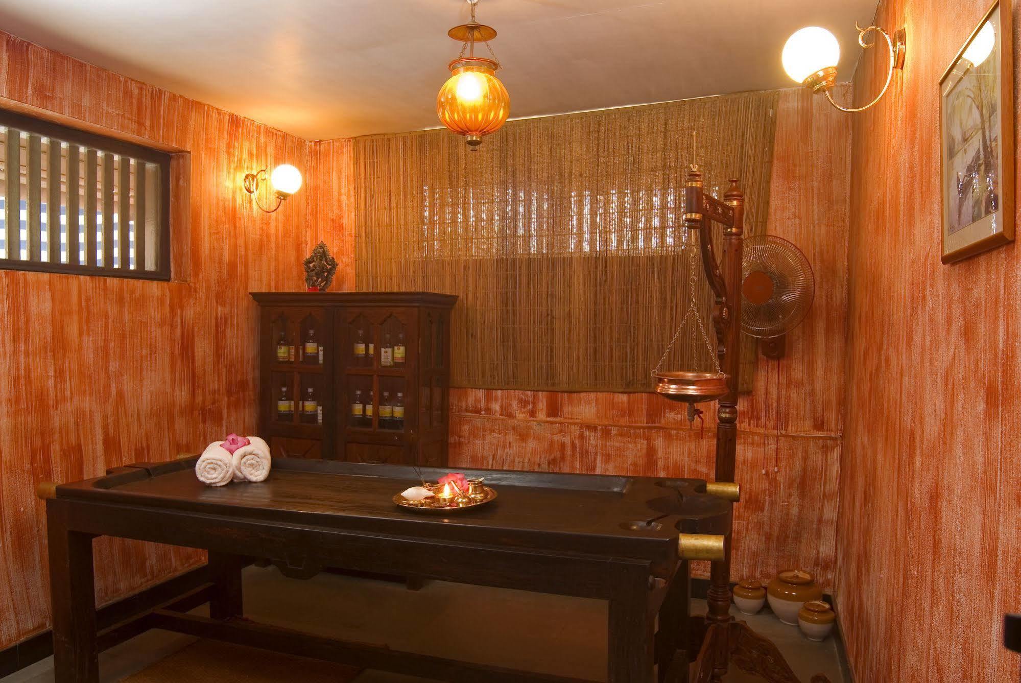 Raheem Residency Hotel Alappuzha Eksteriør billede